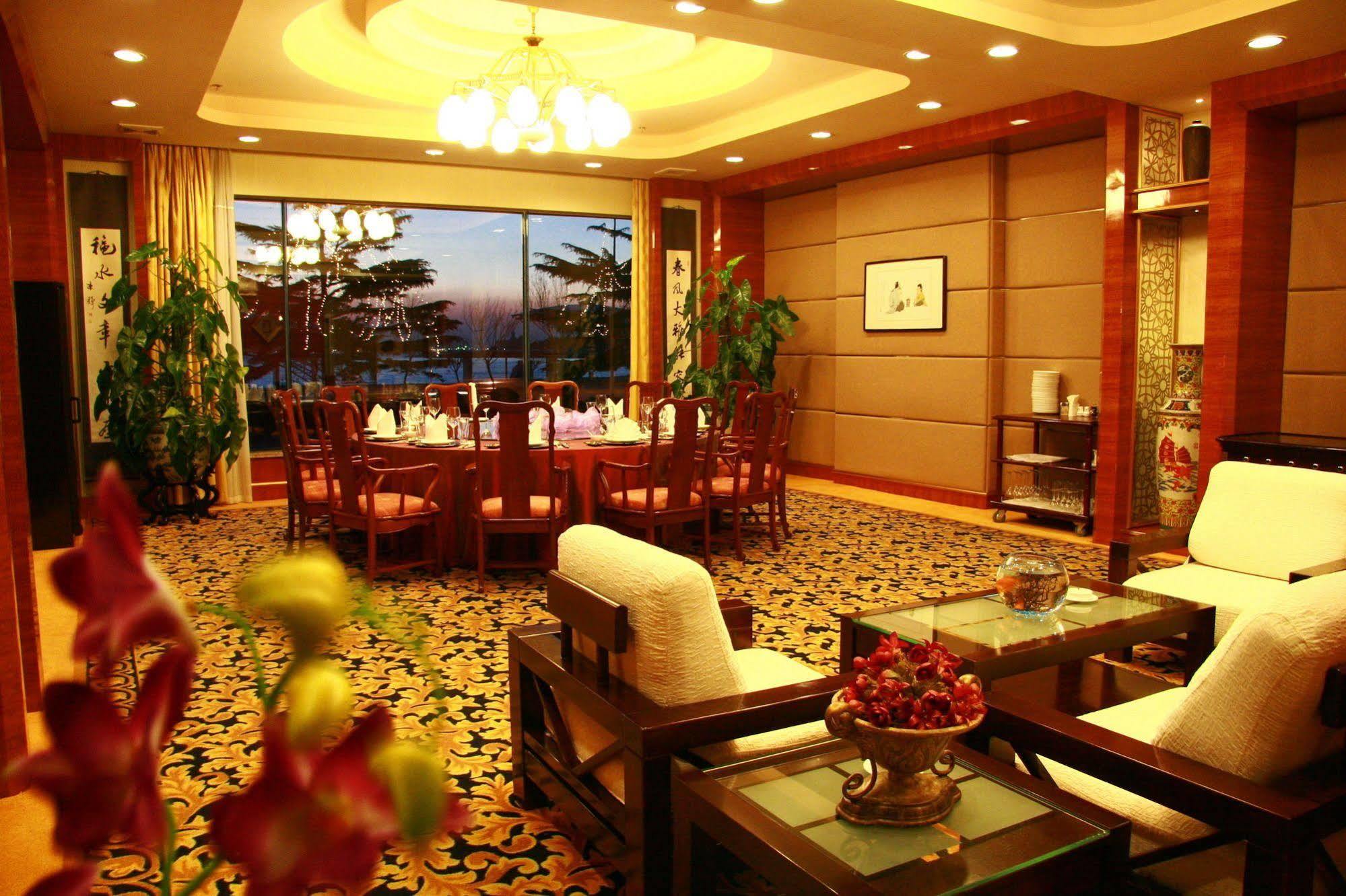 Huiquan Dynasty Hotel Qingdao Exterior foto